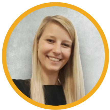 joelle headshot transparent-1